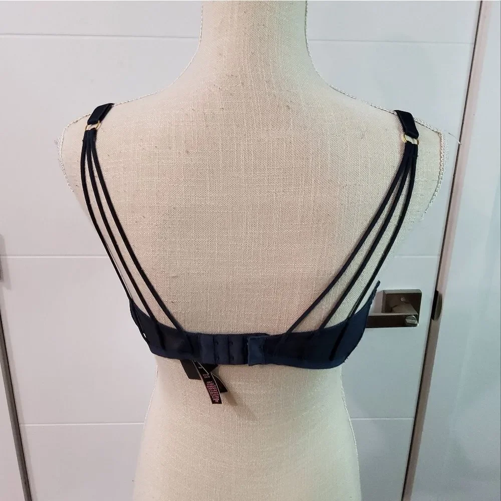 Victoria's Secret Very Sexy Push Up Bra Size 34DDD
